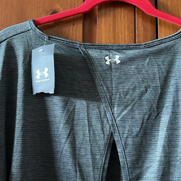 Woman’s Under Armour Top Size Large NWT - Picture 4 of 4